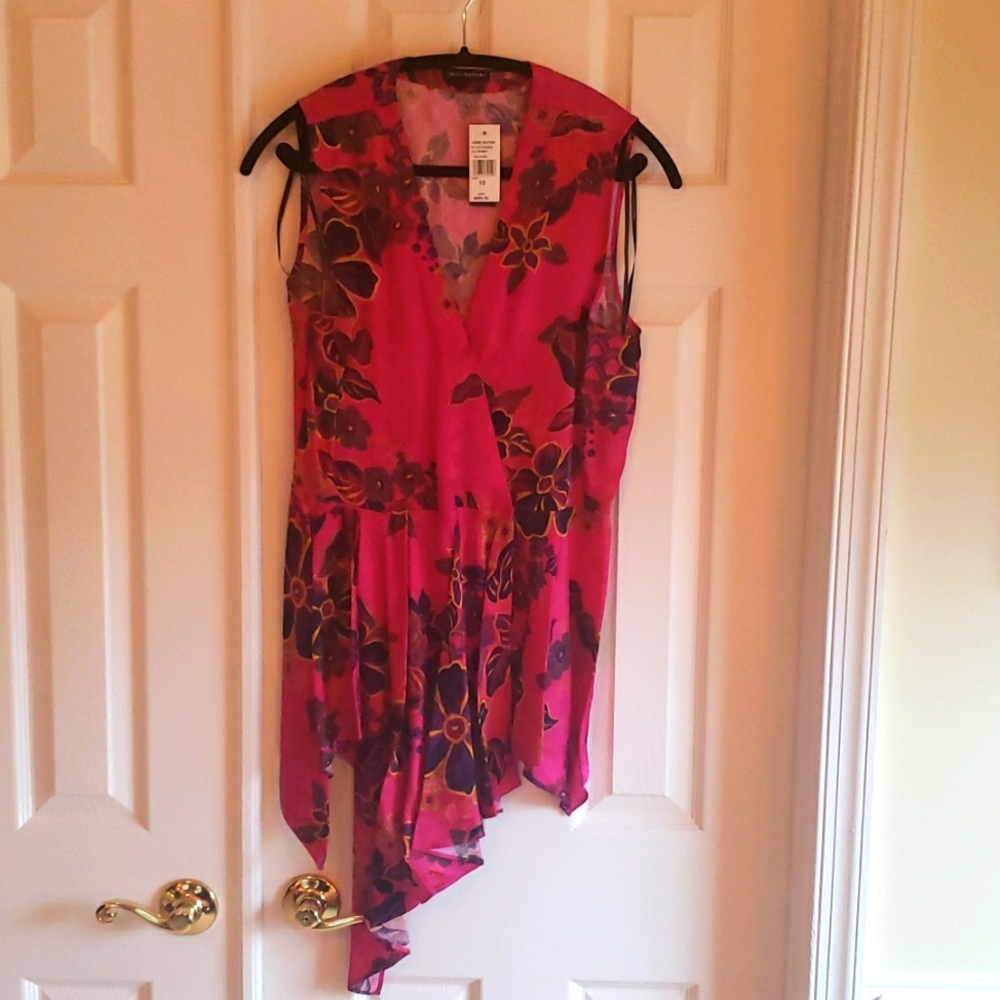 Josie Natori designer floral silk peplum top nwot